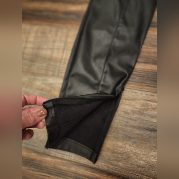 Zara faux leather pants, size small - Picture 3 of 6